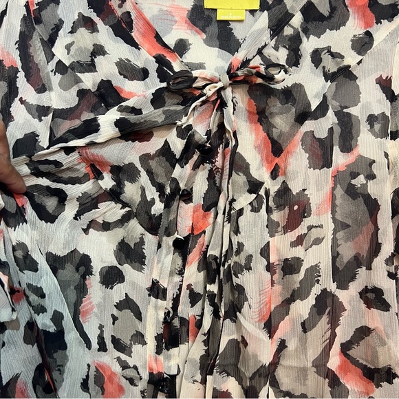 Anthropologie Leopard 100% Silk Cheetah Blouse | 8 - Picture 2 of 12